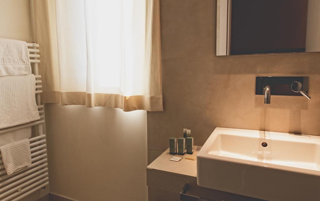 Hotel Country House La Radice Civitanova Marche Rom bilde