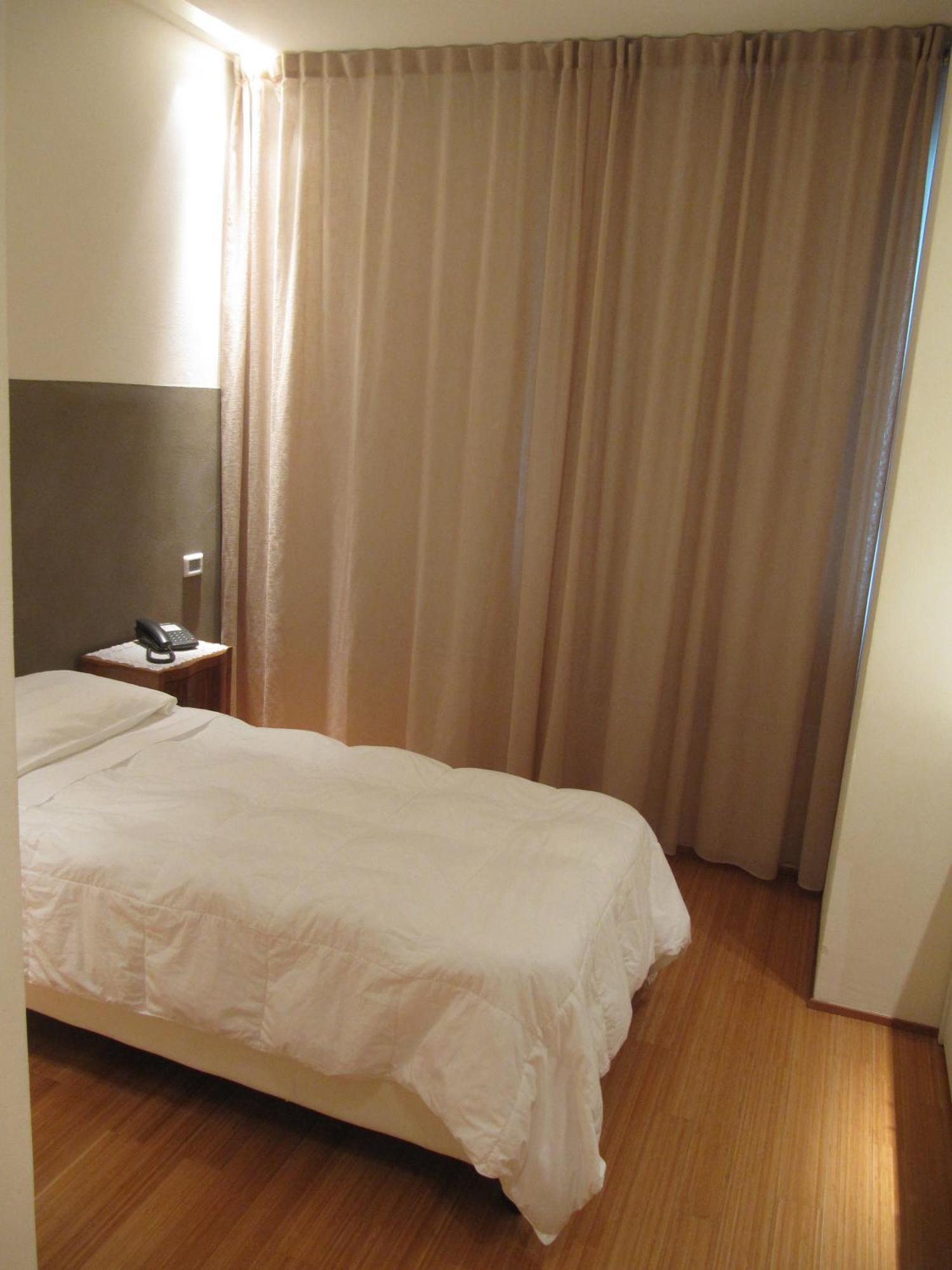 Hotel Country House La Radice Civitanova Marche Rom bilde